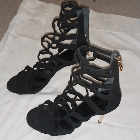 BALMAIN Cutout suede sandals - Picture 2 of 8